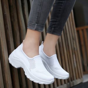 Women Casual Shoes Thick Sole Slip On Tenis Sneakers Comfortable Female Outdoor Climbing Hiking Shoes